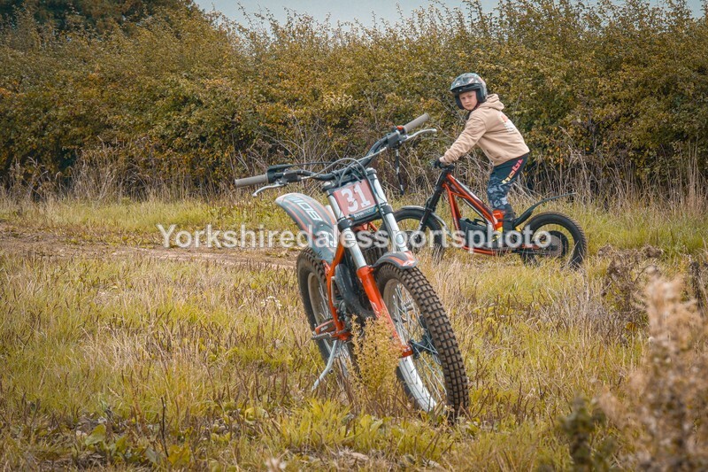 DSCF0118 - Ripon MC Trial 27/09- kids