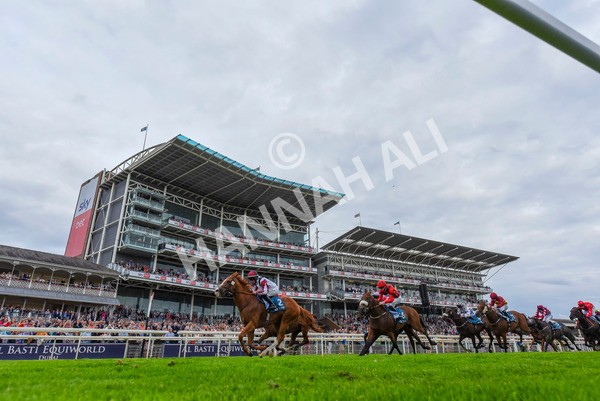 280723-Race 4-Cairn Gorm-8832 - Race 4 6.40pm Tomahawk Restaurants Handicap