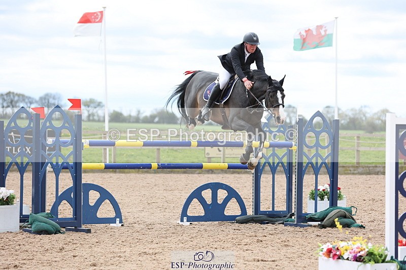 240419A-122939-07262 - Cls 6, 2 Star Medium Tour 1.35m