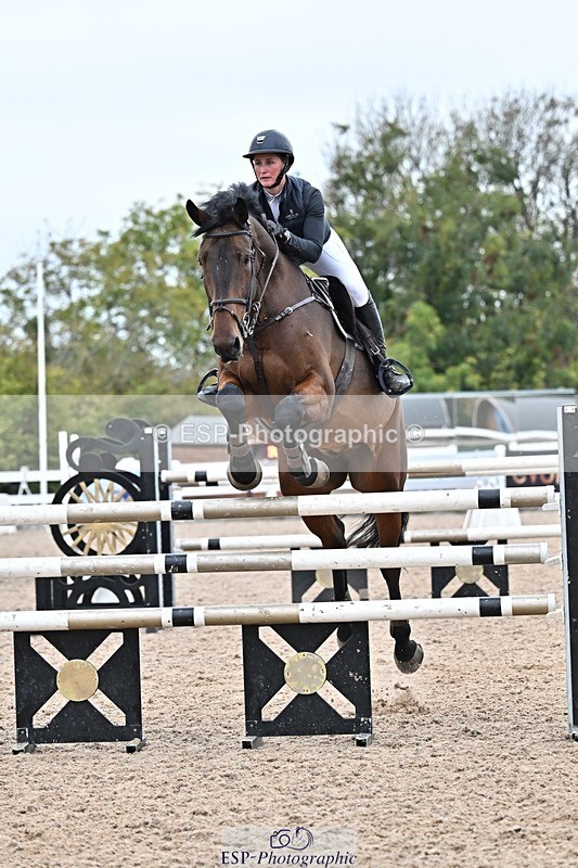251015-150933-00842 - Cls 6 Foxhunter and 1.20m Open