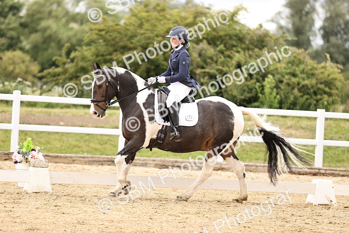 SBM_002117 - Class 2 - Novice 4 - 10.36-11.39