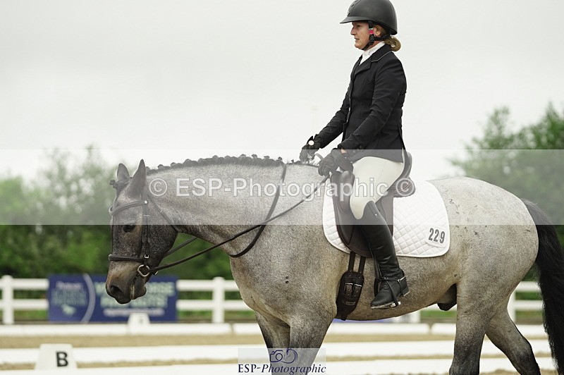 230708A-101140-00347 - Intro C