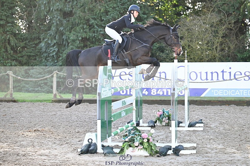 251024A-104518-06561 - B-148-Tarka.Abraham