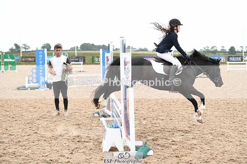 250807-101359-00102 - 60cms Round 1