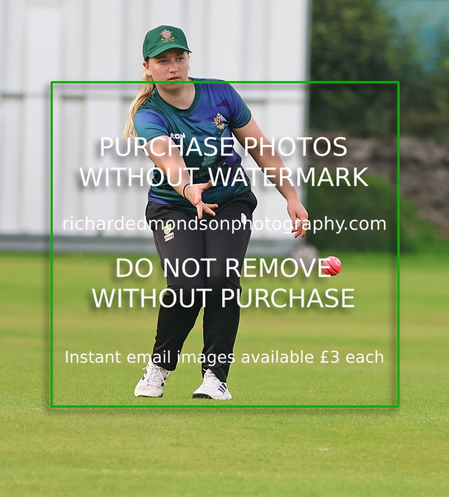 533A5203 - Kendal Cricket Women & Girls vs Carnforth Cricket Women & Girls (28/5/26)