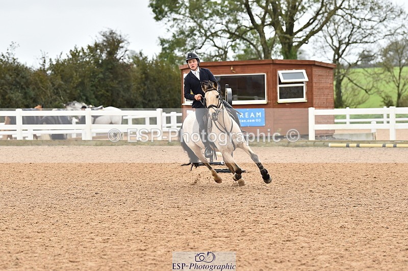 231028A-122314-01125 - Cls 3 Discovery & 90cm Open