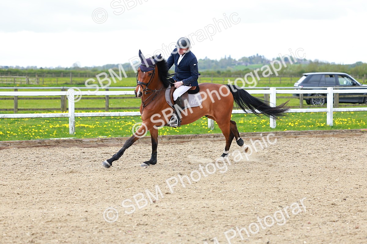 SBM_002372 - Class 10 - Senior Newcomers - 1.10m