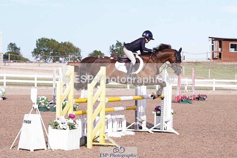 250629-190258-13962 - Cls 35 Graham Heath 128cm and 138cm