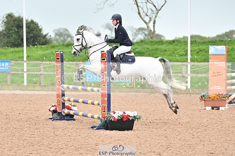 240505A-113926-04941 - Cls 3  Pony Discovery & 90cm Open