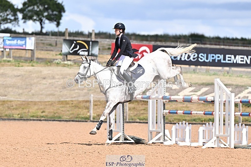 260819-144213-01199 - Cls 6 Foxhunter and 1.20m