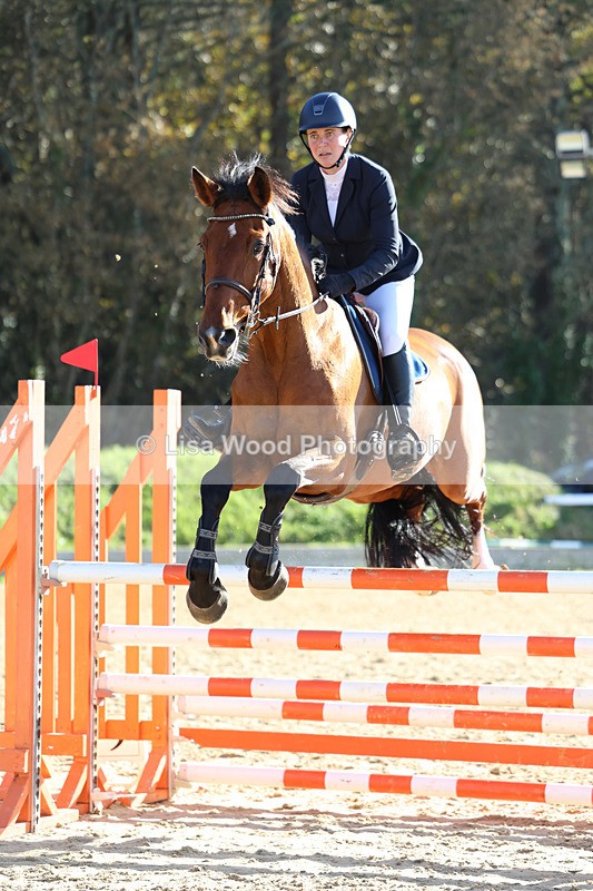 3E7A5724 - Class 7: Senior Newcomers/1.10m open