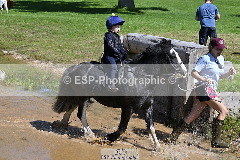 240728B-111546-01332 - Gemma's Group XC