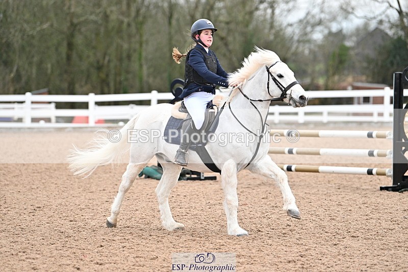 240309A-102327-00092 - Cls 1 Pony Intro 70cm