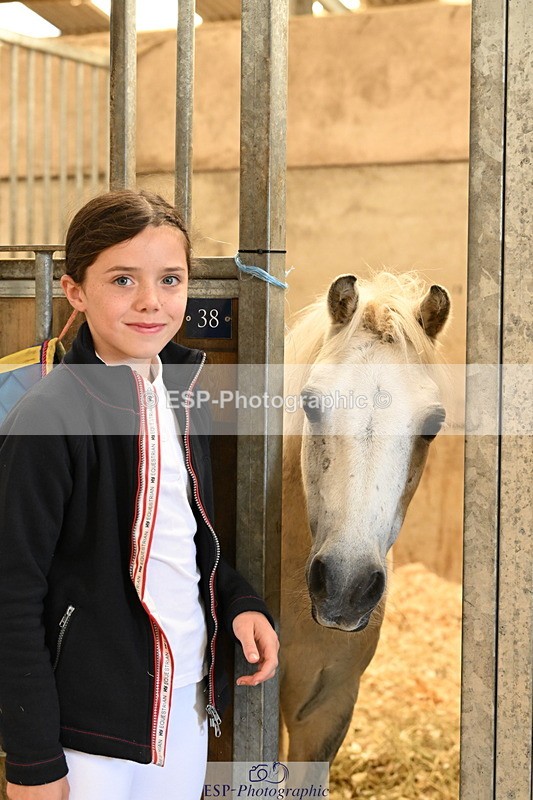 240809A-091148-00065 - Stable Shots