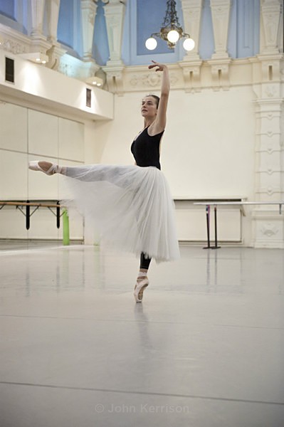  - Elena Glurdjidze and Arionel Vargas - Don Quixote