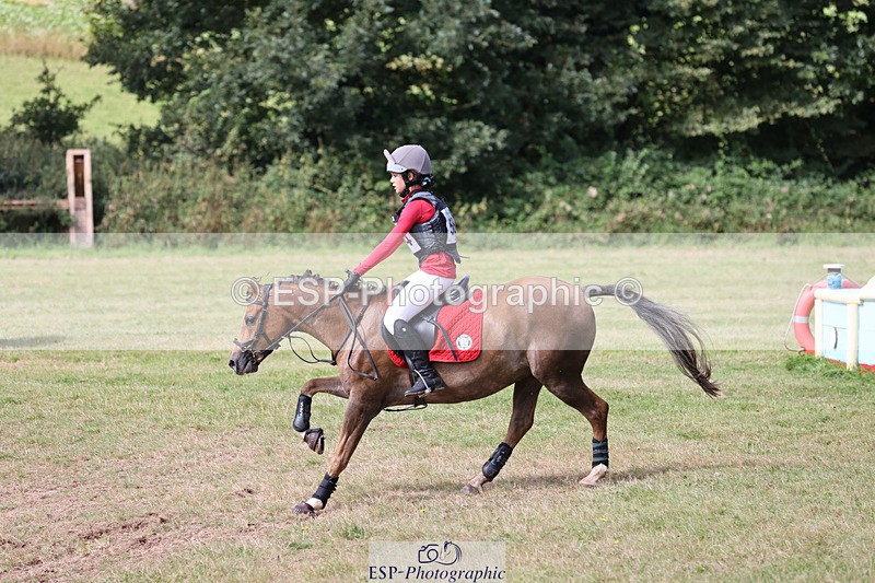 240825X-110944-32218 - 70cm XC 11.00 to 12.00