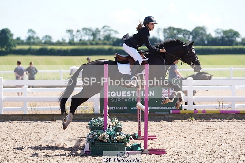 250627-161132-00036 - Cls 2 Pony Intro 80cm