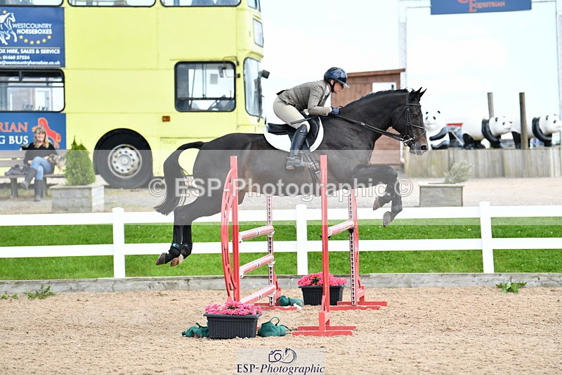 240913A-143455-04757 - Cls 24 1.05m Amateur Qualifier