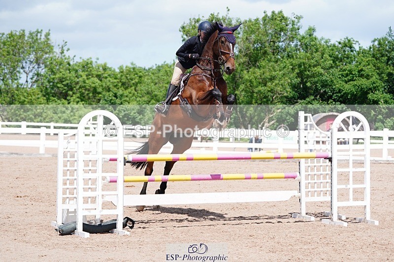 250525-121150-09366 - Cls 33 A&B Snr Disc & 1.00m Open