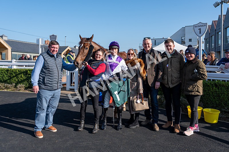 040326-Race 1-Pigeon House-5997 - Race 1