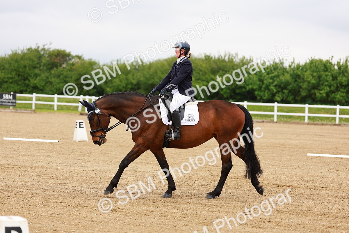 SBM_004667 - Class 15 - Novice 5