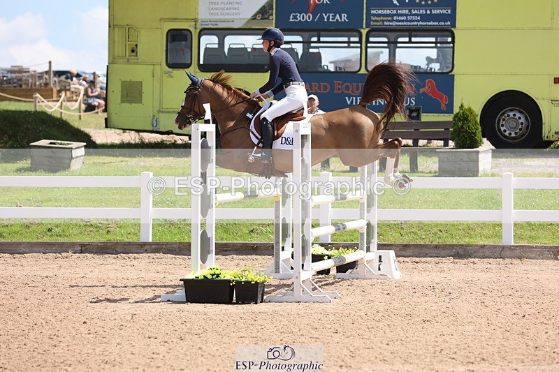 240718A-124218-05185 - Cls 9, 1 Star Bronze Tour 1.10m