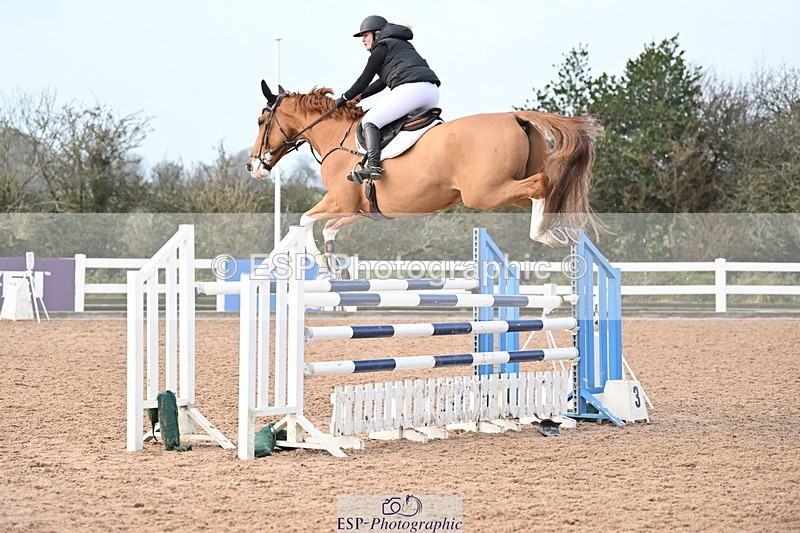 231209A-132624-01920 - Cls 13 Foxhunter & 1.20m Open