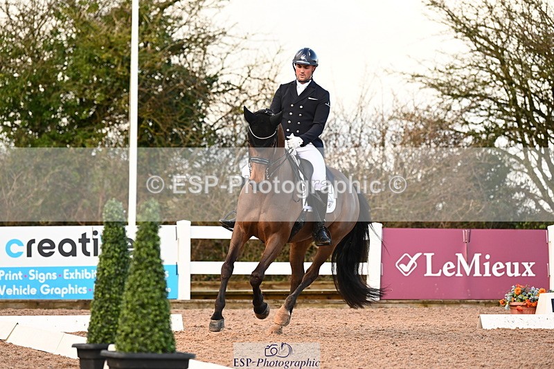 240218A-105841-06109 - 172-Jezz.Palmer-Honey.D'Or