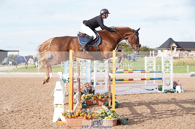 241005A-162308-05199 - SAT Cls 12 Snr Fox & 1.20m Open