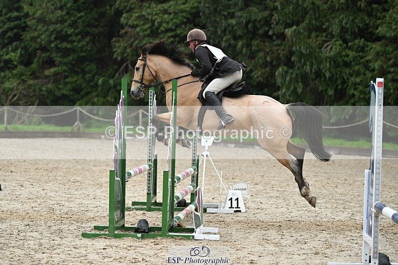 250418A-141716-01113 - UnAff 70cm