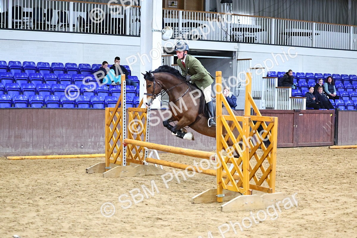 SBM_005087 - Class 41 - Not exceeding 143cms