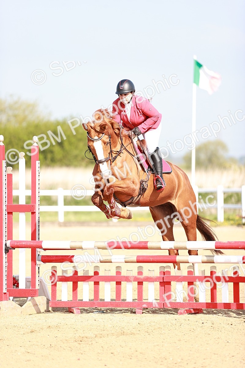  - Class 21 - Senior British Novice - 90cm