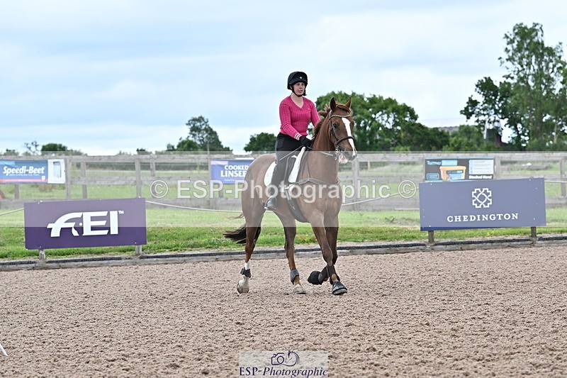 250610A-152921-00001 - Clear Round and 60cm