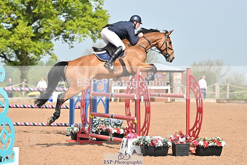 240512A-100843-17152 - Cls 48 National 1.30m Open