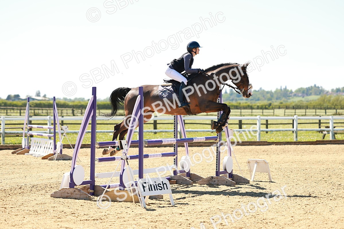 SBM_001119 - Class 4 - Senior Newcomers 1.10m