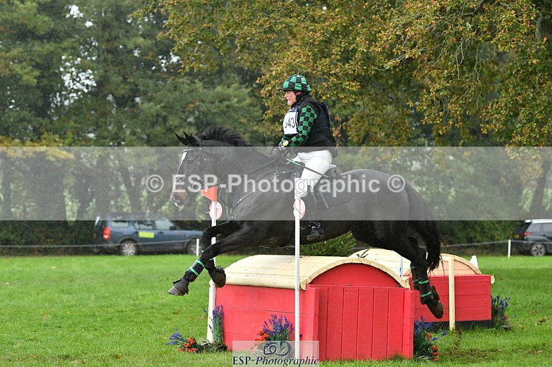 251025A-101815-17272 - D-343-Georgina.Owen