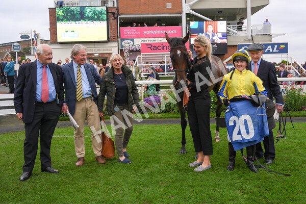 yr09102021r7-47 - Race 7 5.00pm Coral Proud Sponsors Of British Racing Finale Handicap
