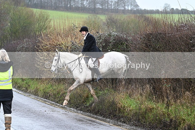 WJ7_6961 - Crossing A Camera