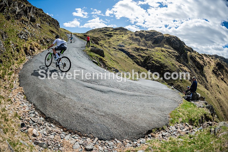 112235 - Hardknott Hairpin 11.00 - 12.00