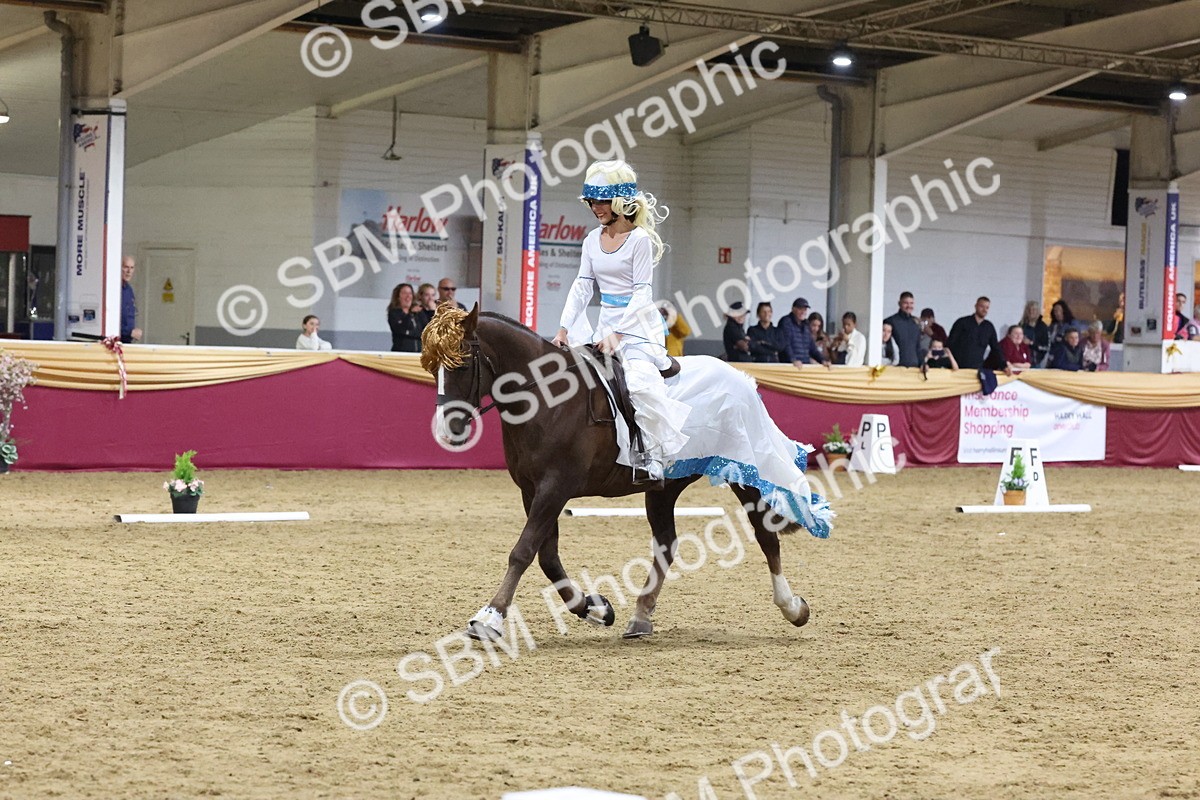 SBM_10274 - Class 52 Strictly Fancy Dress-Age