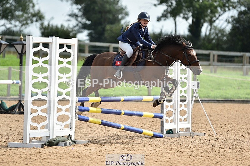 230902A-124428-01193 - Cls 3A Pony Medium 80cm