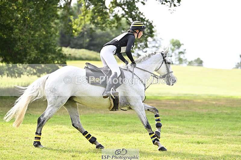 240825X-145902-35346 - 80cm XC 14.30 to 15.30