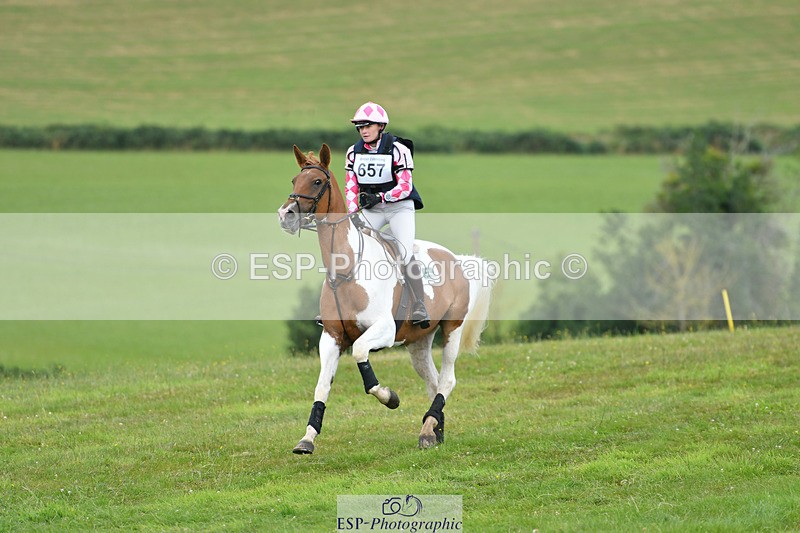 240804-152805-17644 - 657-Althea_Bleekman-SHOVERN_ON_ICE