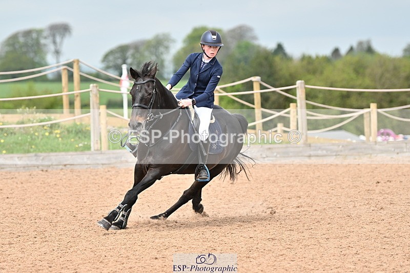 240506A-115033-08632 - Cls 4 Blue Chip Pony Newcomers & 1m Open