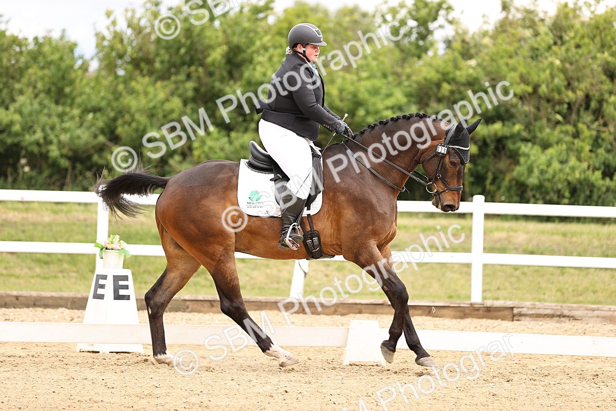 SBM_002902 - Class 2 - Novice 4 - 12.00-13.10