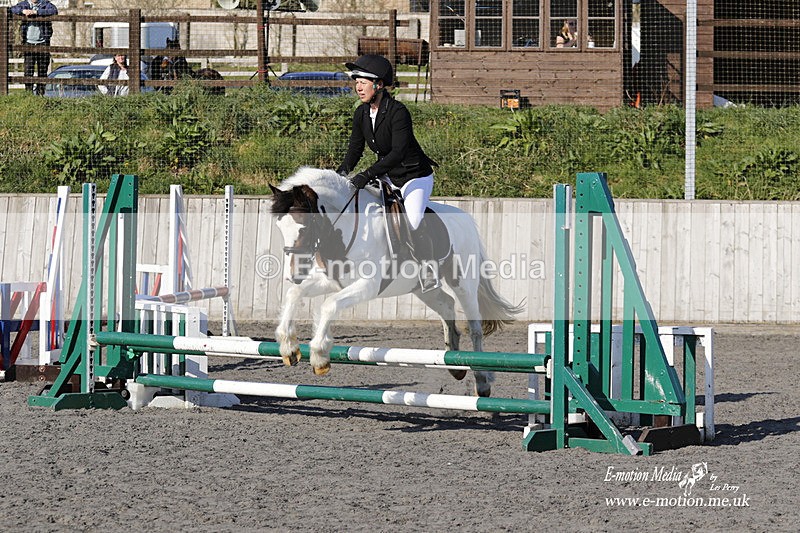 _EST0154 - Bourne Valley Riding Club Winter Showjumping 27/03/22