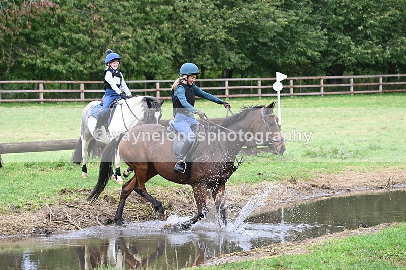 WJ6_2986 - Time at Photographer 11:01 to 11:20