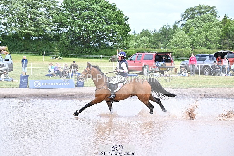 250525A-143237-16512 - D-460-Jenny.Caras-SOMMERSBY