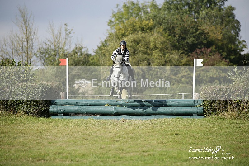  WWHT 171021 3270 - Intermediate (0.90m)  17/10/21