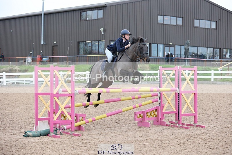 241116X-140111-02352 - Cls 14 A&B Pony Fox & 1.10m Open